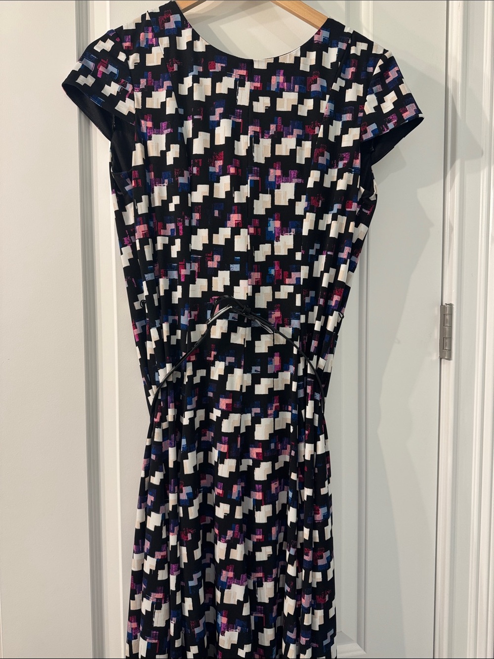 Eliza J Black, White, Pink & Blue Geometric Cap Sleeve Midi Dress